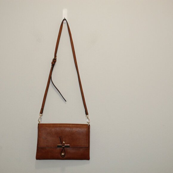 Knot Style Brown Closure Crossbody Bag - Picture 3 of 6
